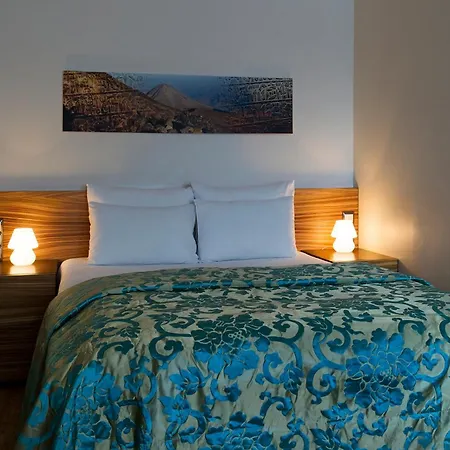 Ararat Hotel 4*