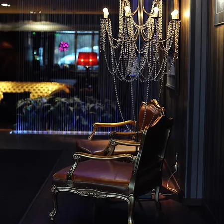 Ararat Hotel