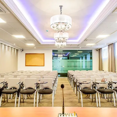 Ararat Hotel