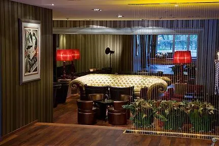 Ararat Hotel