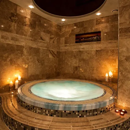 Hotel Ararat